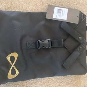 COPY - Nfinity uniformer